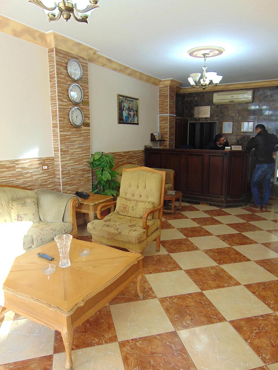 Al-Nujoom Hotel Suites Amman Extérieur photo